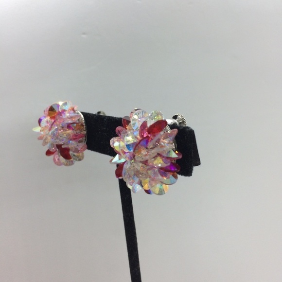 VINTAGE VENDOME SILVER TONE RED CLEAR AB CRYSTAL STARBUST CLIPON EARRINGS - Picture 12 of 14